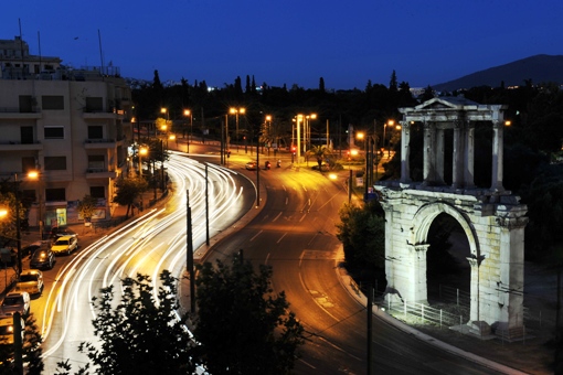 athens night pyli adrianou 510 340